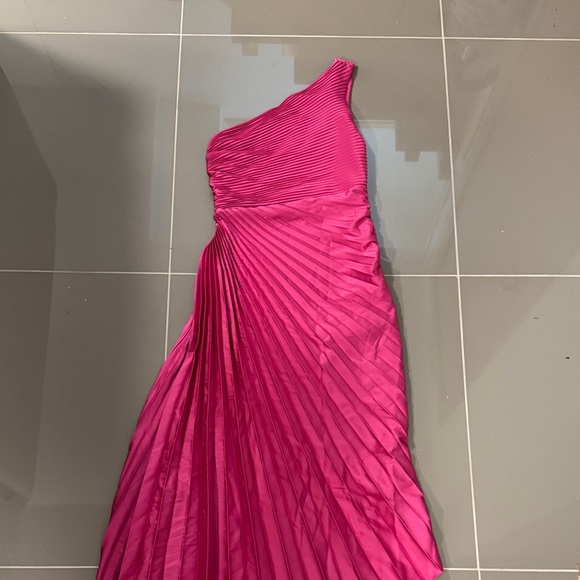 Satin pink one side pleated dress - Picture 1 of 1